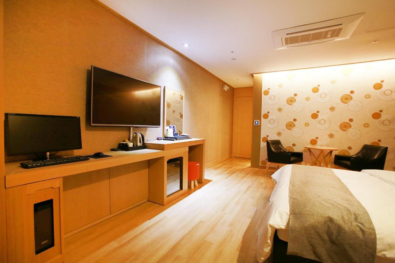 Paju Golden Hill Hotel Bagian luar foto