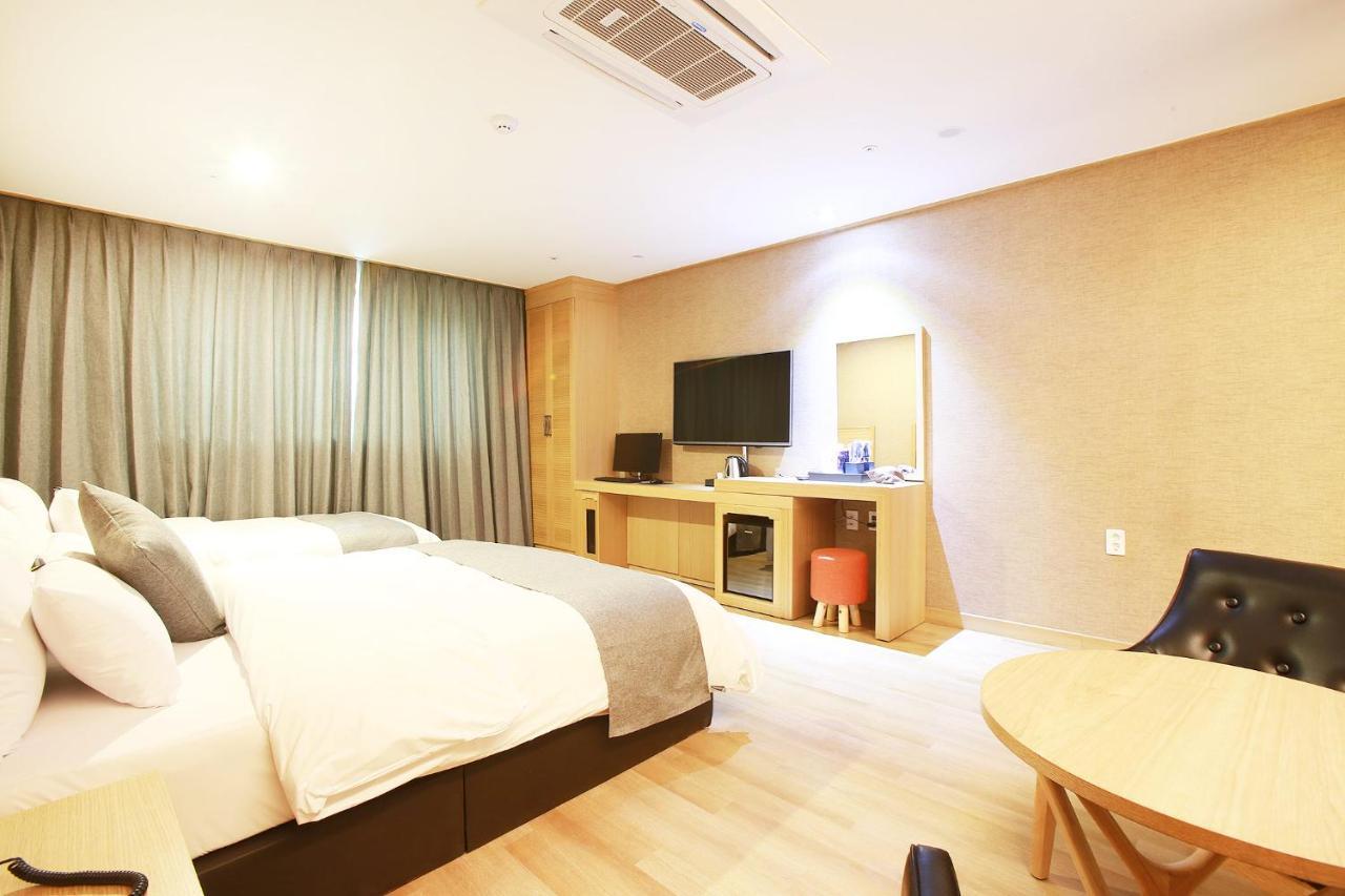 Paju Golden Hill Hotel Bagian luar foto